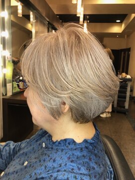 ネイトル(naitre) 柔らかボブ