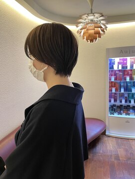 エルサフィロ ヨドヤバシ(el zafiro yodoyabashi) コンパクトショート　アッシュベージュカラー　20代30代40代