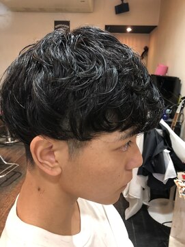 リトルクイニー(LittleQueenie) メンズ・ニュアンスパーマ