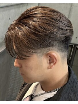 イーラ(era) フェザーショートパーマ/メンズ/刈り上げ/眉毛/ツイスト