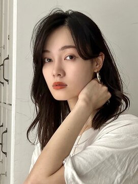 ガーデンヨコハマエスト(GARDEN YOKOHAMA est) ミディアム レイヤー くびれヘア 脱白髪染め