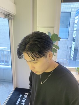 リバード(reverd) ブルーブラック/センターパート