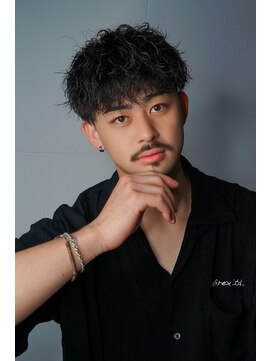 ゴールドシブヤ(GOALD SHIBUYA) 大人黒髪スペインカール