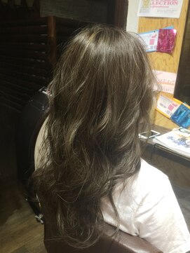 ユートピア(U topia) グレージュハイライトカラー