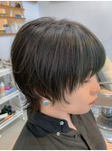 ネビージュくすみブルーヘムライト暗めカラー小顔ミニウルフ