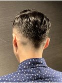 後ろV字 七三分けアップバング ツーブロック フェードカット