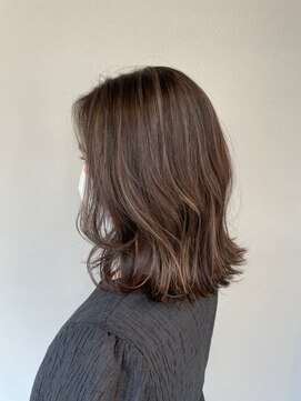 エヌ トーキョー(enu TOKYO) 大人の品あるアッシュ系ペールベージュ　ハイライト