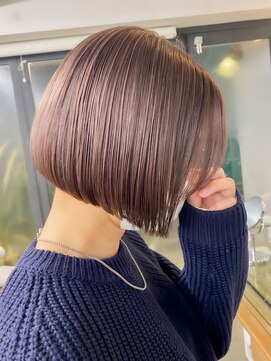 ワルム(warme) グレージュカラーショートボブ