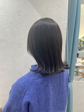 ロンドプランタン 恵比寿(Lond Printemps) 黒髪風透明感青みブラウン切りっぱなしミディ【中居】