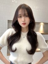 アリュウル 表参道 青山(Allure) 小顔に見えるくびれヘア レイヤーカット 透明感カラー KAKO