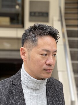 ドルクス 日本橋(Dorcus) 床屋 イケオジ アイロンパーマ PTA会長 授業参観