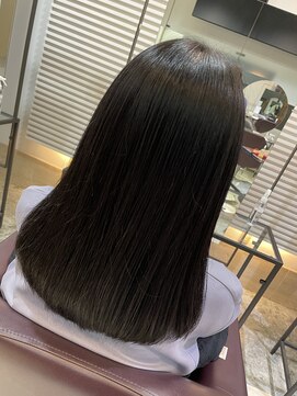 ノーム バイ アウラ(norm. by aura) 柳田オリジナル地毛風ストレート