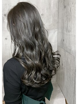 オリンテ バイ レシッド 表参道(orente by rcid) orente 表参道斜めバング×シルバーシルキーべージュ