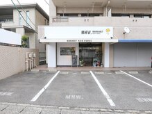 駐車場は、左奥から3台御座います。地面に白くMHWと表示有り◎