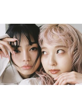 《*骨格に合わせたカット/おくれ毛カットが◎*》顔周りが華やかになり、小顔効果のある顔周りデザイン＊