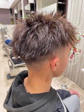 イースト(YEAST) メンズヘア スパイキーベリーショート