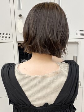 パークレーン アイス イヴェン(park lane ICI yeven) ブリーチなし切りっぱなしボブミディアムレイヤーボブ秋カラー