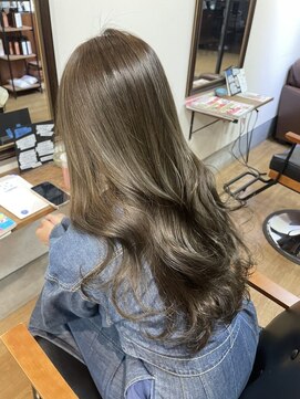 ラック(LUCK) ダブルカラー/船橋/くすみベージュ/細めハイライト