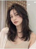大人セミロングレイヤー・長め前髪・グレージュ20代30代