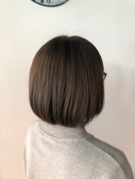 スタジオ アルファプラス 日暮里店(studio α+) ブルーアッシュ×前下がりボブ♪【スタジオアルファプラス】