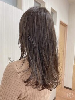 アルファレイズ ヘア ユニット(alphareiz hair unit)の写真/"お洒落で明るい白髪染め"が人気♪髪に優しい薬剤を使用し、ダメージを最小限に抑えた施術が好評です◎