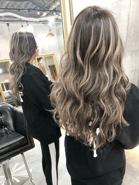 ミラク 町田(MIRAC) 【MIRAC町田店河原崎】グレージュハイライトスタイル