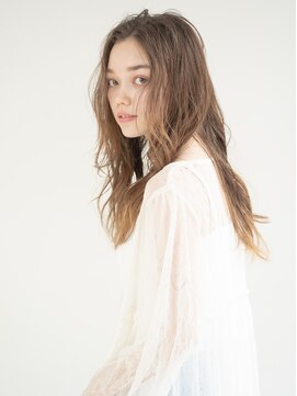 ルクスドレ 新宿(Luxe doree') くびれヘア/アースカラー/地毛風カラー/大人ヘルシー[新宿駅]