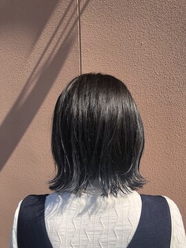 クロエ バイ ラヴィズム 小針店(CLOE by LUVISM) 外ハネインナー