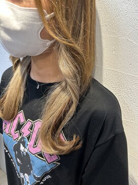 アジールヘア 池袋東口店(agir hair) 20代30代ハイトーンべージュインナーカラーイヤリングカラー池袋