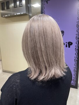 アンリップ ジー(salon unripG) h #ホワイトミルクティー