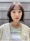 切りっぱなしボブレイヤーカットオリーブベージュくびれ