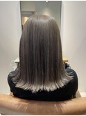 大人外ハネ×ミルクティーベージュ