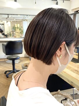 ファイブシーン アオヤマ(5SCENE AOYAMA) 切りっぱなしボブミニボブパーマくびれボブ外ハネボブブリーチ