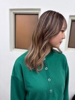 コニ(Coni) 【和田寧々】バレイヤージュ/ベージュカラー