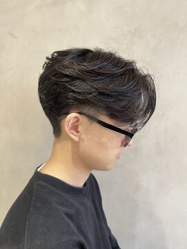 ニコ トウキョウ ヨコハマ(nico) センターパート/ニュアンスパーマ/カルマパーマ/メンズヘア