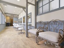 ザファーストラウンジ 練馬中村橋店(The 1st Lounge)