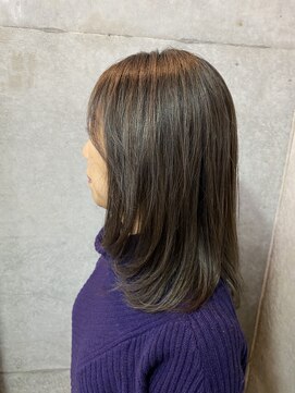 ムーサ(musa) 大人のハイライトカラー【代々木上原】