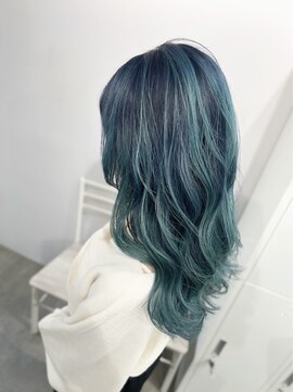 リグ 横浜(Lig.) オリーブグリーンブリーチ＆ダブルカラーミディアムレイヤー横浜