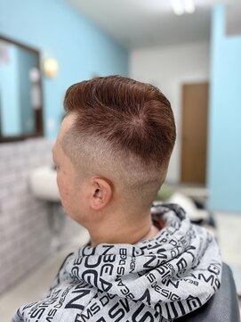 メンズカットフェードカットカラー