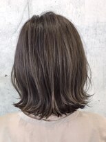 ヘアーアート リオン バイニューヨークニューヨーク(hair art Le Riow byNYNY)&nbsp;外はねボブをマットでクールにｂｙイルミナカラー