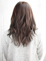 ヘアメイク ナル(hair make nalu)&nbsp;長めバングのカジュアルカールスタイル