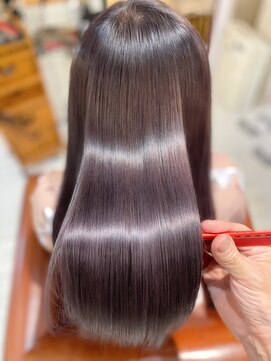 スリーピース 川越店(3piece) ツヤ髪を取り戻したい方へ！髪ちりょう+カラー！