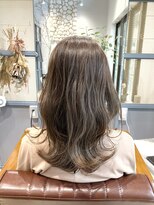 ティルヘアー(TiLL HAIR)&nbsp;透明感ある『魅惑のグレージュ』ブリーチ無し