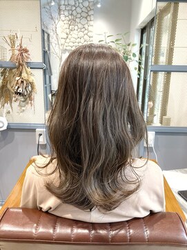 ティルヘアー(TiLL HAIR) 透明感ある『魅惑のグレージュ』ブリーチ無し