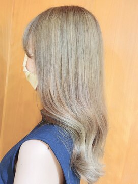 六本木美容室 西麻布店 ツヤ感◎ミルクティーベージュ
