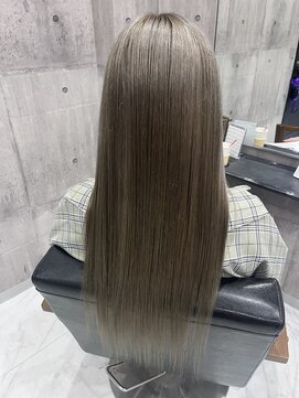 グレージュカラー