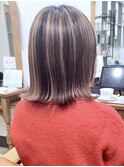 ハイライトグラデーション白髪ぼかし小顔カット外ハネボブ