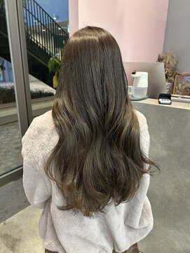 クム(kumu) 韓国へア/レイヤー/顔周り/ボブ/透明感カラー