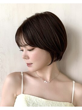アフロート ルヴア(AFLOAT RUVUA) 《岩田莉奈》40代50代に人気の似合わせ丸みショートボブ 新宿