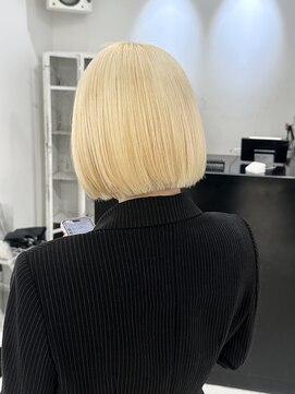 ココ 原宿(KOKO) M黒髪小顔ヘアオリーブグレー艶髪クラゲヘアーココアベージュ